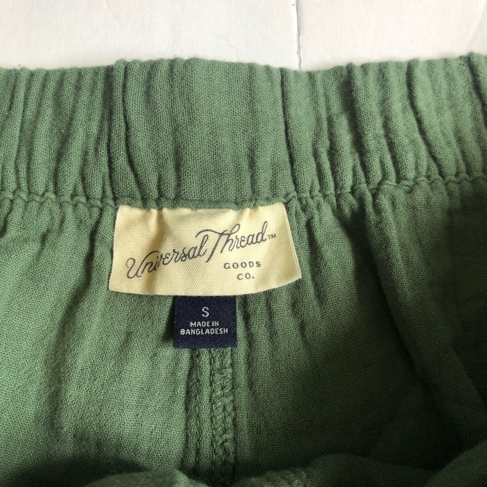 NEW Universal Thread Shorts Small - Picture 4 of 11